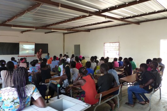 Lycée Sérigne Mamadou Sérigne Mamadou Léna Diop photo.doc